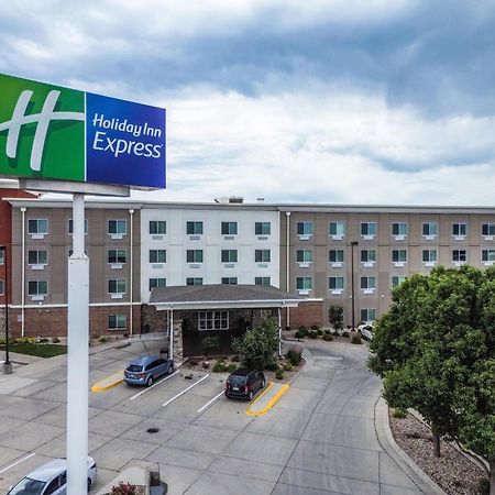 Holiday Inn Express Hastings By Ihg Esterno foto