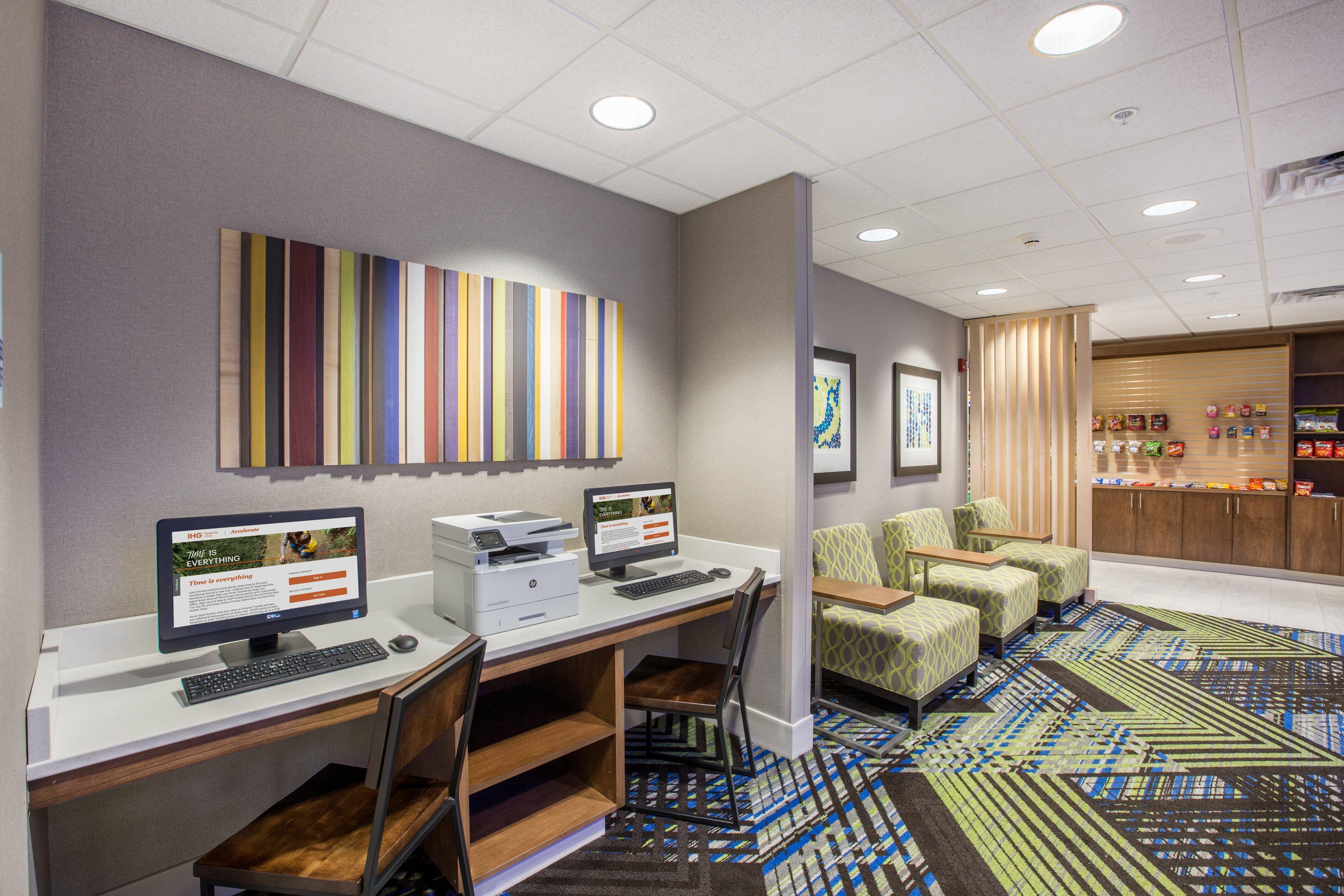 Holiday Inn Express Hastings By Ihg Esterno foto