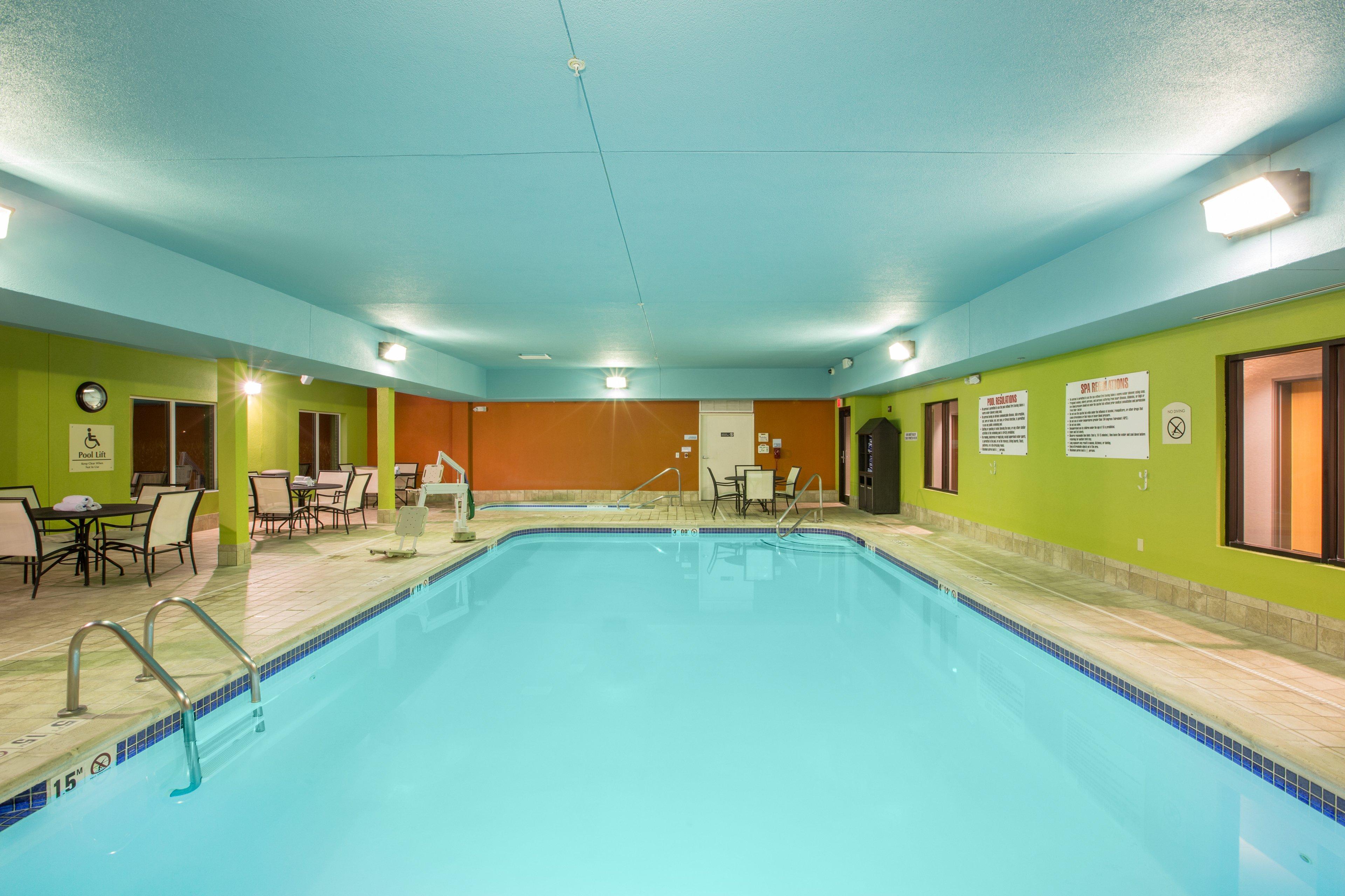 Holiday Inn Express Hastings By Ihg Esterno foto