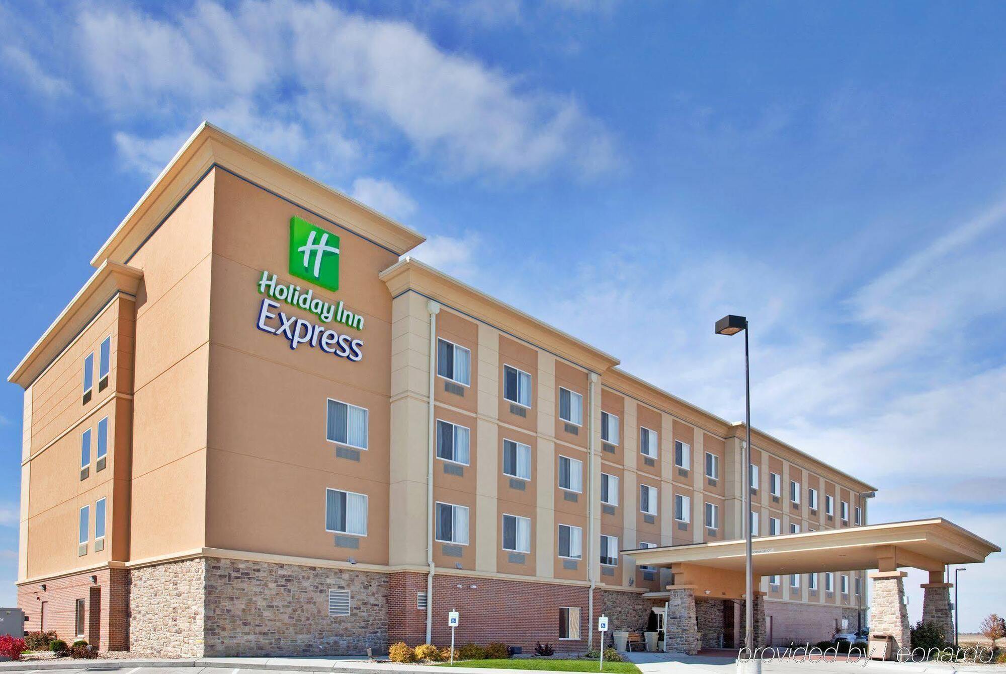 Holiday Inn Express Hastings By Ihg Esterno foto